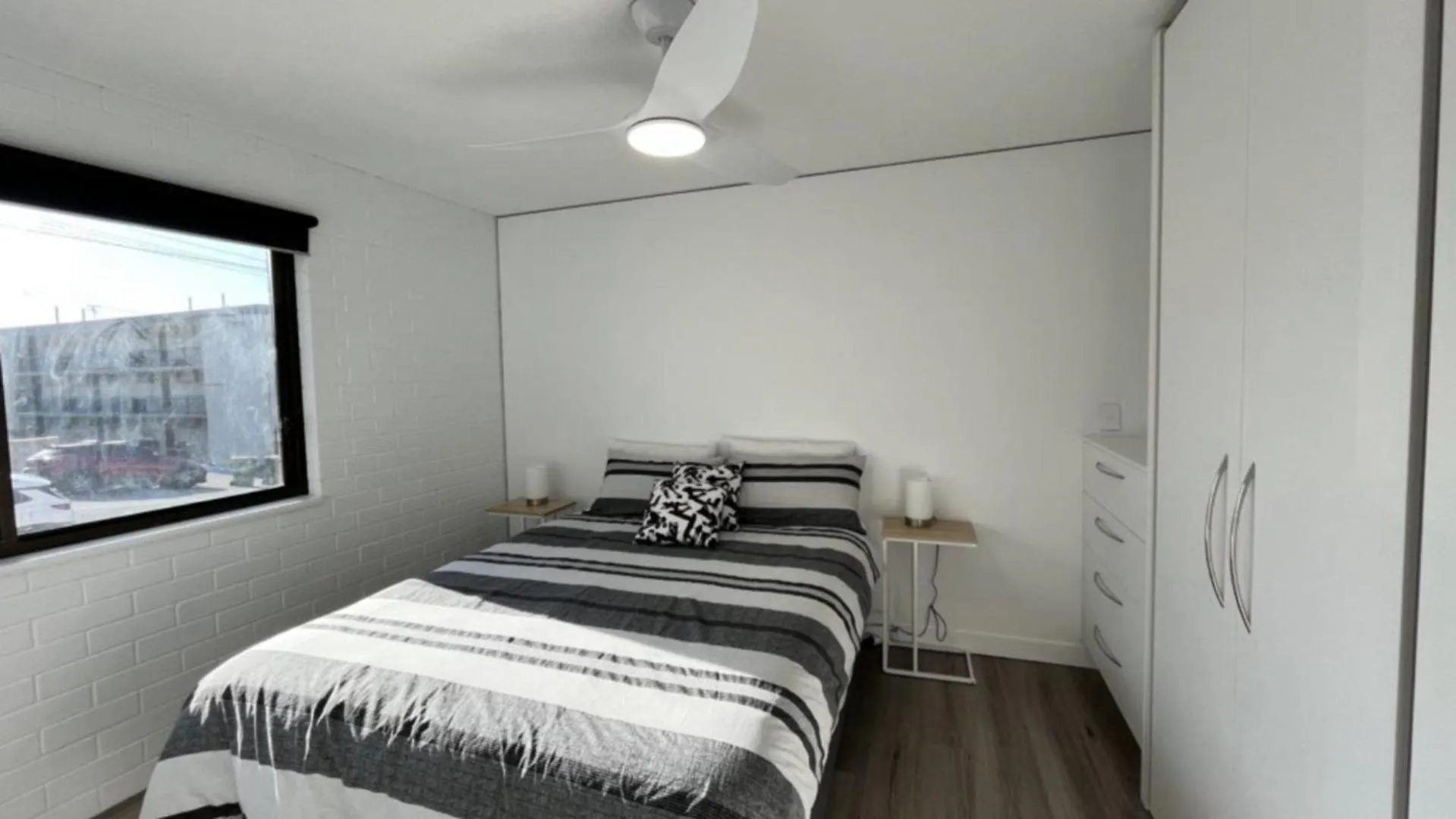 Moreton Sands Unit 1 Caloundra